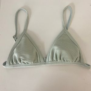 Billabong bikini top